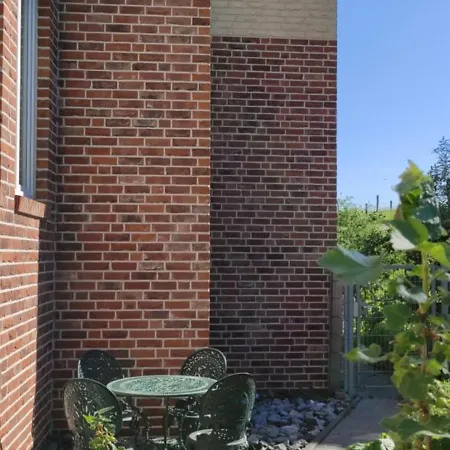 Rheinufer Apartmán *